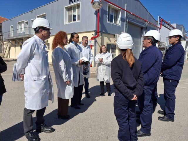 El SEF impulsa la empleabilidad en la industria farmacéutica con un curso de operador de planta química