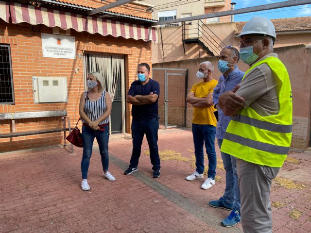 La rehabilitación del centro de mayores de Jerónimo y Avileses estará lista después de verano