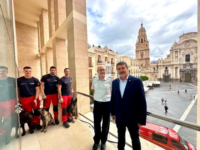 Murcia contará con su propia Unidad Canina de Bomberos, un recurso clave para la respuesta en emergencias