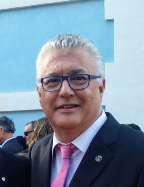 Un aula de la facultad de Comunicación y Documentación de la UMU pasa a llamarse Aula José Vicente Rodríguez Muñoz