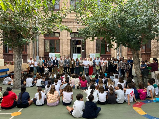 Murcia impulsa la educación ambiental en el inicio del curso escolar con el proyecto 'Reciclando en mi cole y en mi barrio'