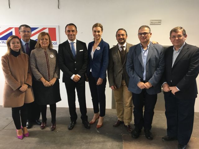 La consejera de Educación y Universidades,María Isabel Sánchez-Mora, participa enlos actos del X aniversario del colegio Montepinar de Murcia