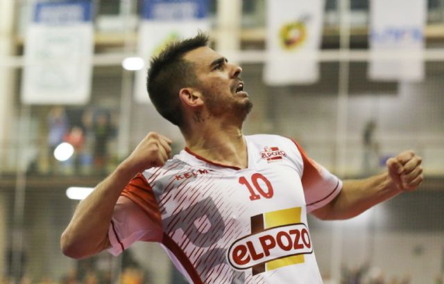 El diablo ciezano Álex seguirá vistiendo la camiseta de ElPozo Murcia FS hasta Junio de 2018