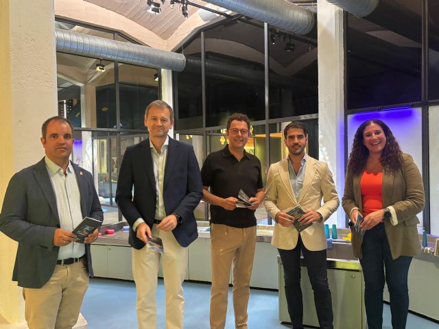 El cine de verano llega a las noches de Murcia como una nueva oferta gratuita y al aire libre para todos los públicos en el parque Fofó