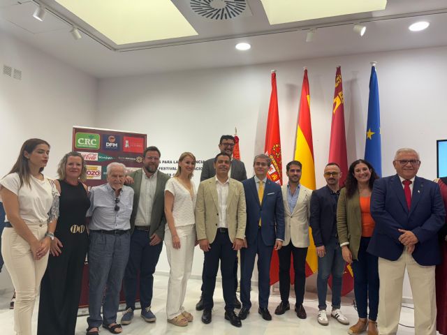 'Murcia, entre la media luna y la cruz' se convierte en la imagen del nuevo cartel de Moros y Cristianos 2025 en un homenaje a los 1200 años de Murcia