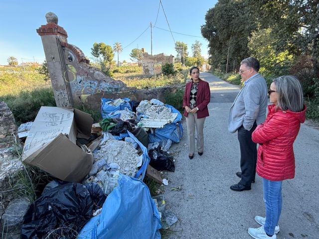 Continúa la expansión descontrolada de escombreras ilegales en las pedanías ante el silencio y la inacción del PP de La Glorieta