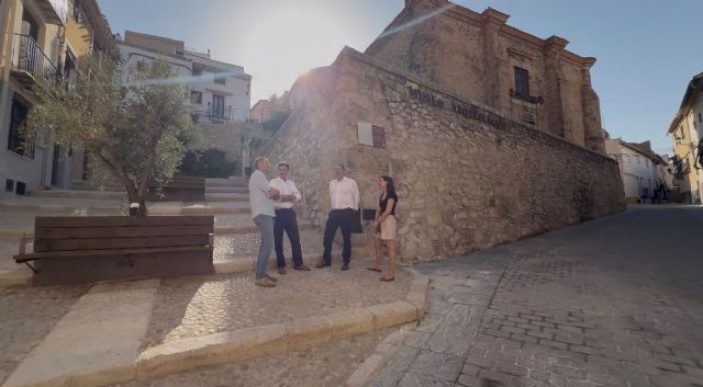El Gobierno regional culmina la mejora paisajística del entorno de la Puerta de Santa Ana y el Museo de la Soledad de Caravaca de la Cruz
