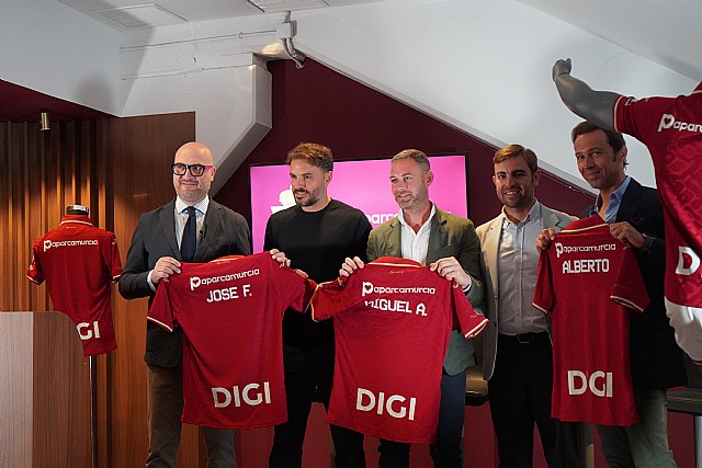 Ayuntamiento y Real Murcia siguen caminando de la mano una temporada más