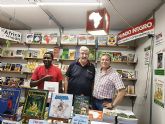 África en el corazón del Paseo Alfonso X: Mundo Negro vuelve a la Feria del Libro de Murcia - Foto 1
