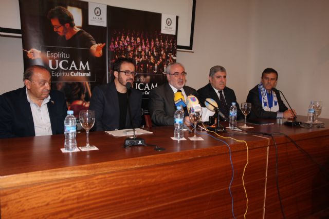 La Orquesta Sinfónica UCAM entrega las grabaciones de los himnos al Real Murcia, Montesinos Jumilla y UCAM