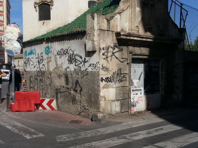IU-Verdes reclama al Ayuntamiento 'acciones contundentes' ante el aumento de pintadas