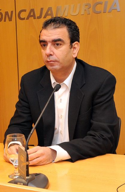 Premian al profesor de la Universidad de Murcia José Manuel López Nicolás por la difusión de la biotecnología