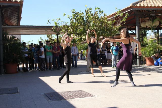 La Compañía de Danza de la UCAM participa en la Semana Informativa Universitaria