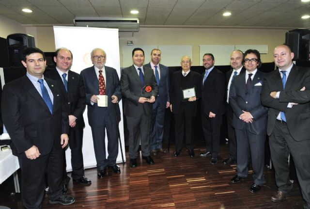 El Club Murcia Gourmet entregó anoche su IX Premio Mursiya Mezze