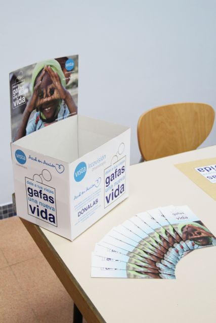 Azul en Acción pone en marcha una campaña de recogida de gafas usadas para países menos desarrollados