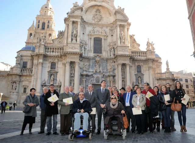 Frente común del Ayuntamiento y 16 asociaciones para construir una Murcia integradora con las personas con discapacidad