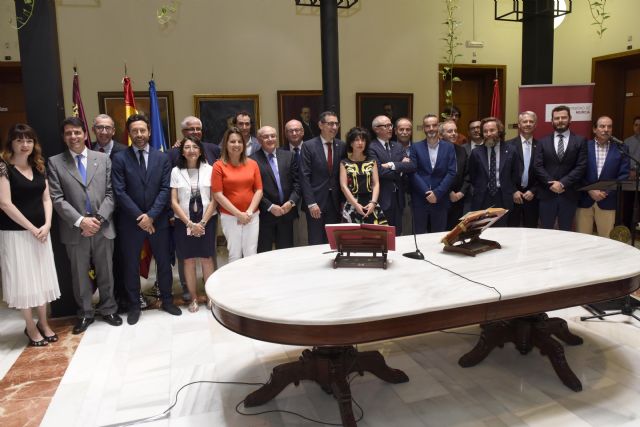 Toma de posesión de nuevos catedráticos y profesores titulares de la Universidad de Murcia
