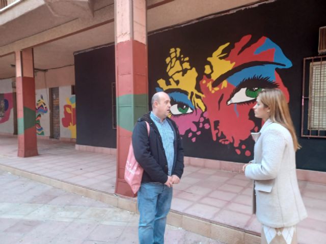 La Oficina del Grafiti realiza más de medio centenar de intervenciones artísticas en barrios y pedanías durante 2022