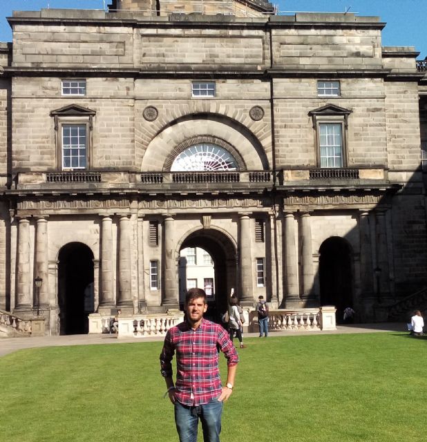 Un graduado en Teleco por la UCAM, premio extraordinario por la Edinburgh Napier University de Escocia
