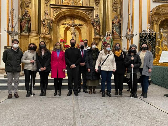 La inclusión y la accesibilidad llegan a la Semana Santa de Murcia de la mano de la Cofradía de la Esperanza