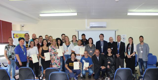 La UCAM titula en formación deportiva a 20 internos de la prisión Murcia II