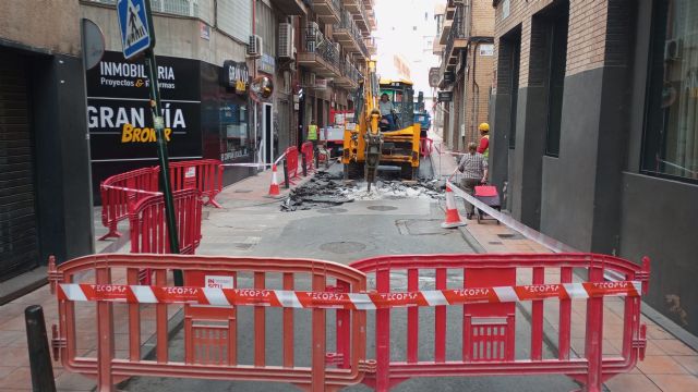 Actuaciones en una docena de cruces y aparcamientos de Murcia mejorarán la seguridad vial
