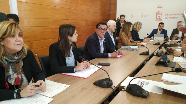 El PSOE descarga una batería de preguntas para aclarar el contrato del servicio de Limpieza Viaria y Gestión de Residuos