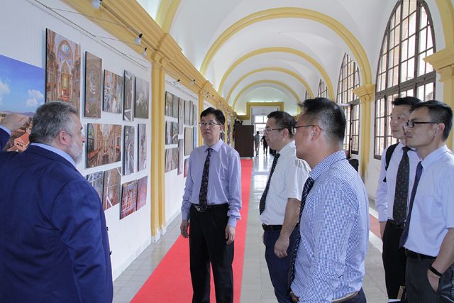 Las universidades chinas de Xi'an y Ningbo cooperarán con la UCAM en investigación y formación