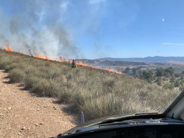 Incendio forestal en Javalí Nuevo
