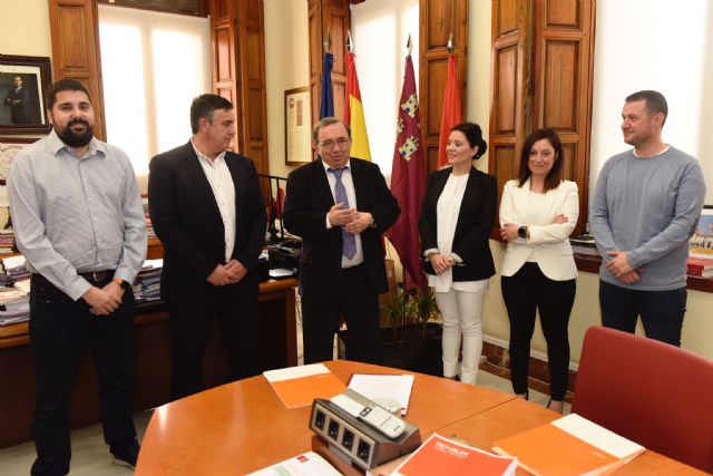 La Universidad de Murcia firma un convenio colectivo con la empresa TICARUM