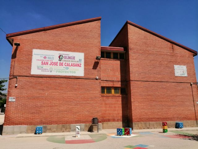 Los niños de Infantil del colegio San José de Calasanz de Alquerías contarán con aseos nuevos para el próximo curso