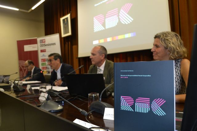 La Universidad de Murcia presenta su Memoria de Responsabilidad Social Corporativa 2017/2018 para rendir cuentas a la sociedad