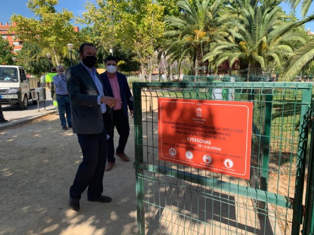 Murcia instala paneles informativos que contabilizan las desinfecciones que se llevan a cabo para evitar el Covid-19 en las zonas de esparcimiento canino