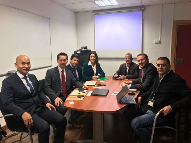 Representantes de Huawei conocen el proyecto Smart Murcia