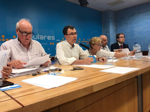 Ballesta: 'Estamos aquí para liderar y transformar cada barrio y pedanía de Murcia junto a los vecinos'