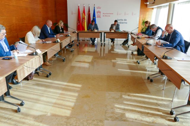 Aprobada la convocatoria de 16 nuevas plazas de agente de Policía Local de Murcia