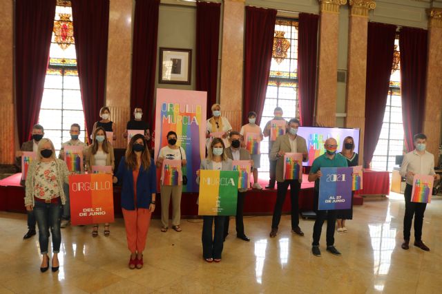 El Ayuntamiento abandera los actos de celebración del Orgullo LGTBI a favor de la igualdad y el respeto a la diversidad