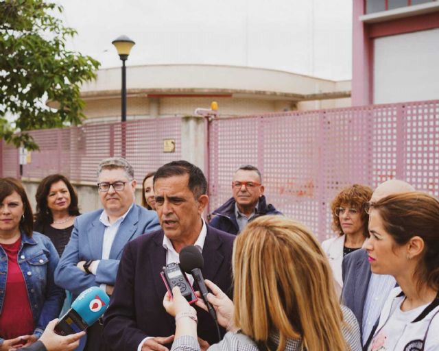 Serrano anuncia la apertura del Parque de Bomberos de San Ginés 'en el comienzo de una semana decisiva en la que los murcianos se juegan su futuro'