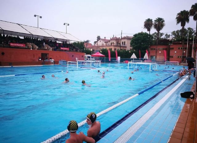 El XI Torneo 'Waterpassion' reúne este fin de semana en Murcia a más de 500 participantes de 10 clubes nacionales de waterpolo