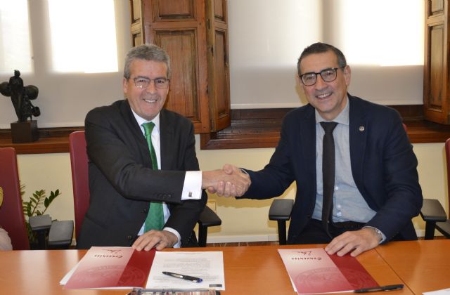 La Universidad de Murcia firma un convenio con la Asociación de Enseñanza Bilingüe