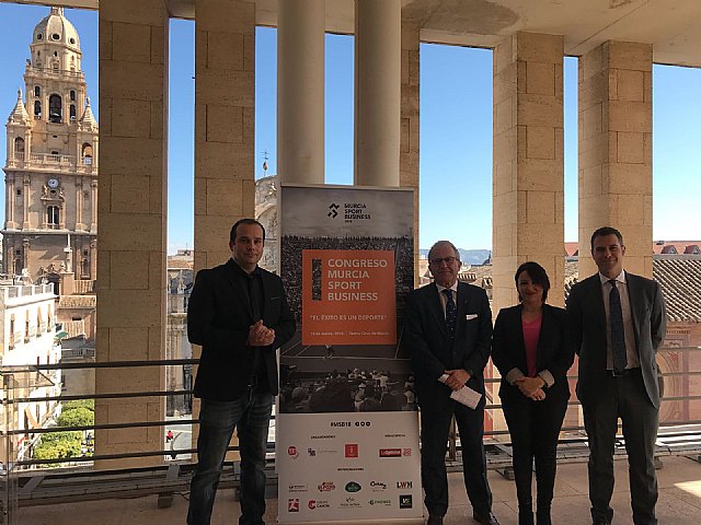El teatro Circo acoge el primer congreso 'Murcia Sport & Business' con ponentes como Toni Nadal o Sergio Scariolo