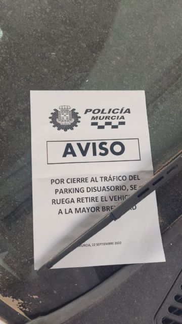 A partir del próximo lunes estará prohibido estacionar en el aparcamiento de Barriomar bajo la autovía