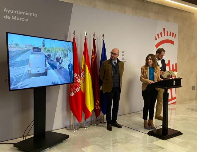 Algezares y Santo Ángel estrenarán conexión peatonal con la construcción de una acera en la avenida de La Alberca