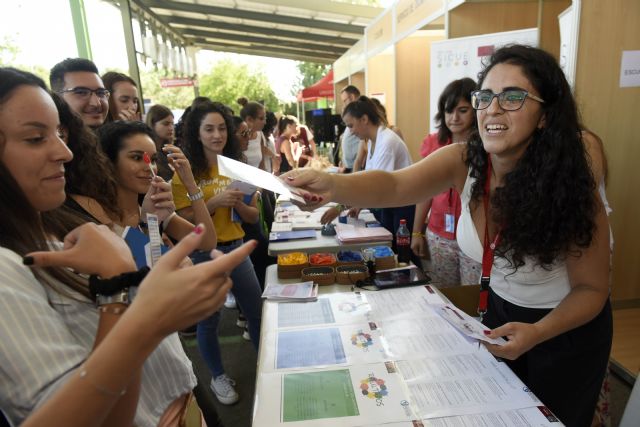 La Universidad de Murcia enseña sus servicios para estudiantes