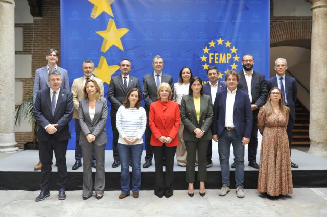 Los alcaldes analizan el impacto de los Fondos Europeos durante la primera reunión de Junta de Gobierno de la FEMP