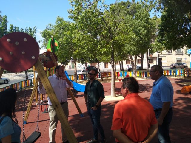 El Ayuntamiento remodela la zona infantil de la avenida Antonio Rocamora de Espinardo