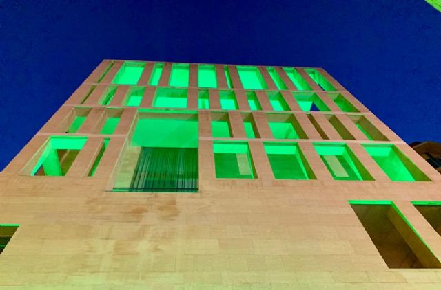 Murcia se ilumina de verde a partir de hoy en homenaje a nuestros sanitarios