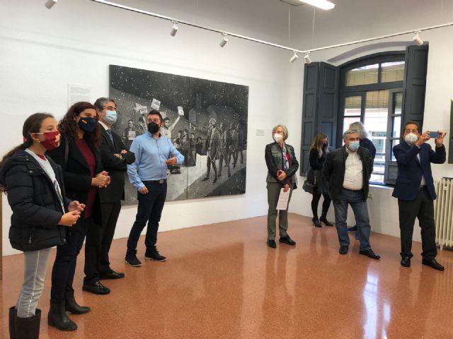 Virtoc muestra sus obras de gran formato realizadas mediante las técnicas pictóricas del arte urbano en el Laboratorio Artístico del Carmen