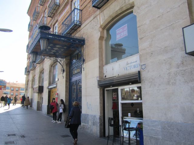 Retiran carteles del Hotel Victoria tras las denuncias de Ahora Murcia