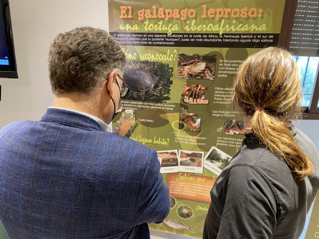 El Centro de Visitantes de La Contraparada acoge a partir de este sábado una exposición sobre galápagos autóctonos